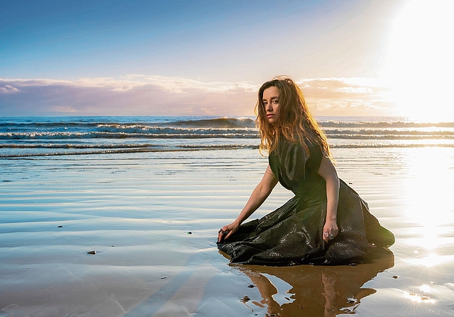 Carolina Stiles alias La Sirena bewegt sich auf den musikalischen Wogen ihrer Emotionen.Bild: zVg