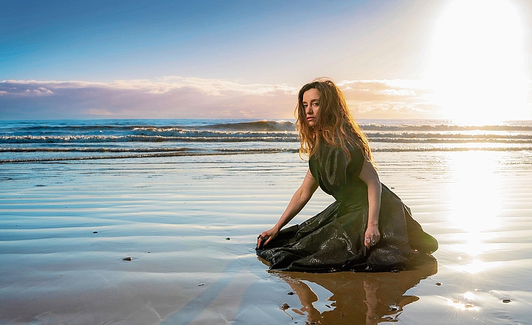 Carolina Stiles alias La Sirena bewegt sich auf den musikalischen Wogen ihrer Emotionen.Bild: zVg